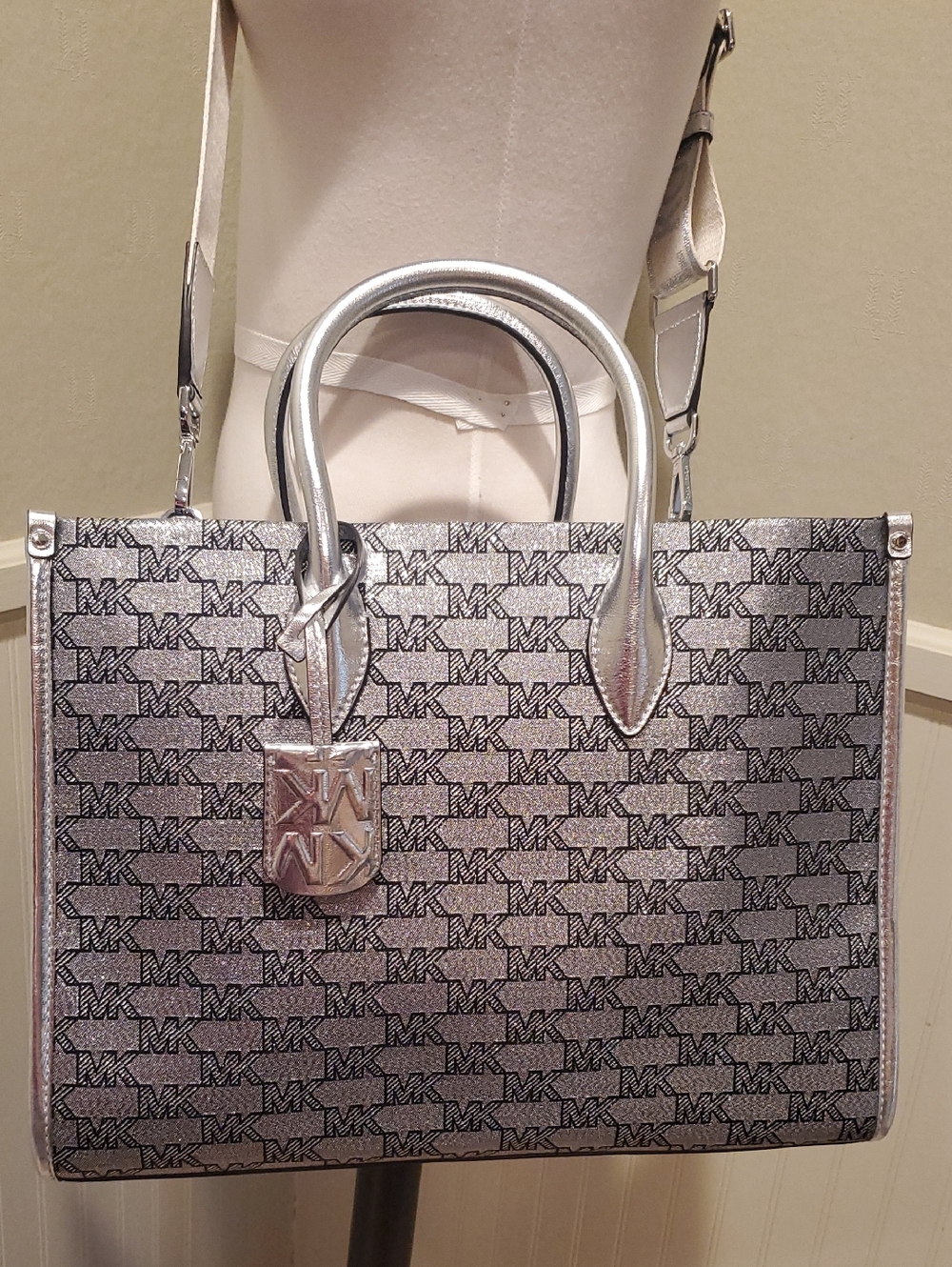 NWOT Michael Kors Mirella Tote Metallic Gold